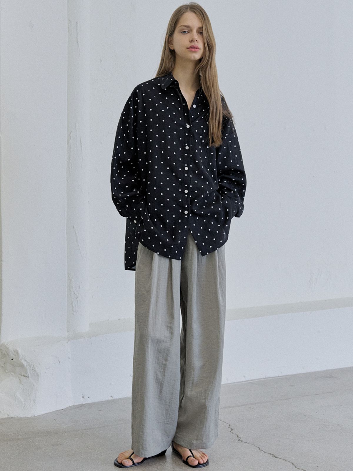 아방(AVANT-G) Dot Linen Overfit Shirt - BLACK