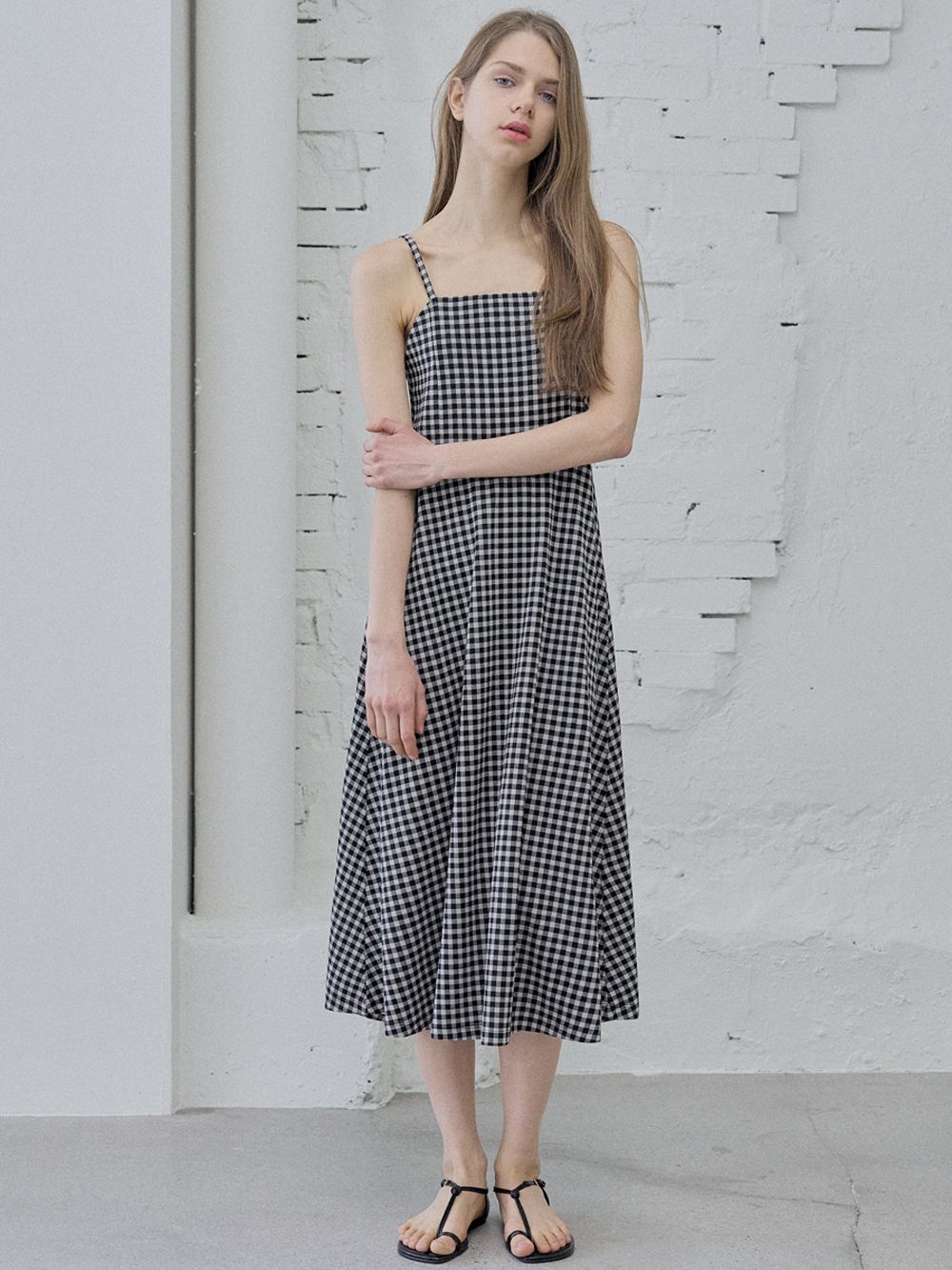 MUSINSA | AVANT-G Check Sleeveless A-line Long Dress - BLACK