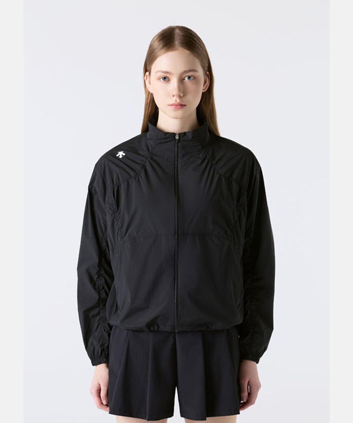 데상트(DESCENTE) 우먼스 경량 홑겹 우븐 자켓 블랙 SR122PWT31