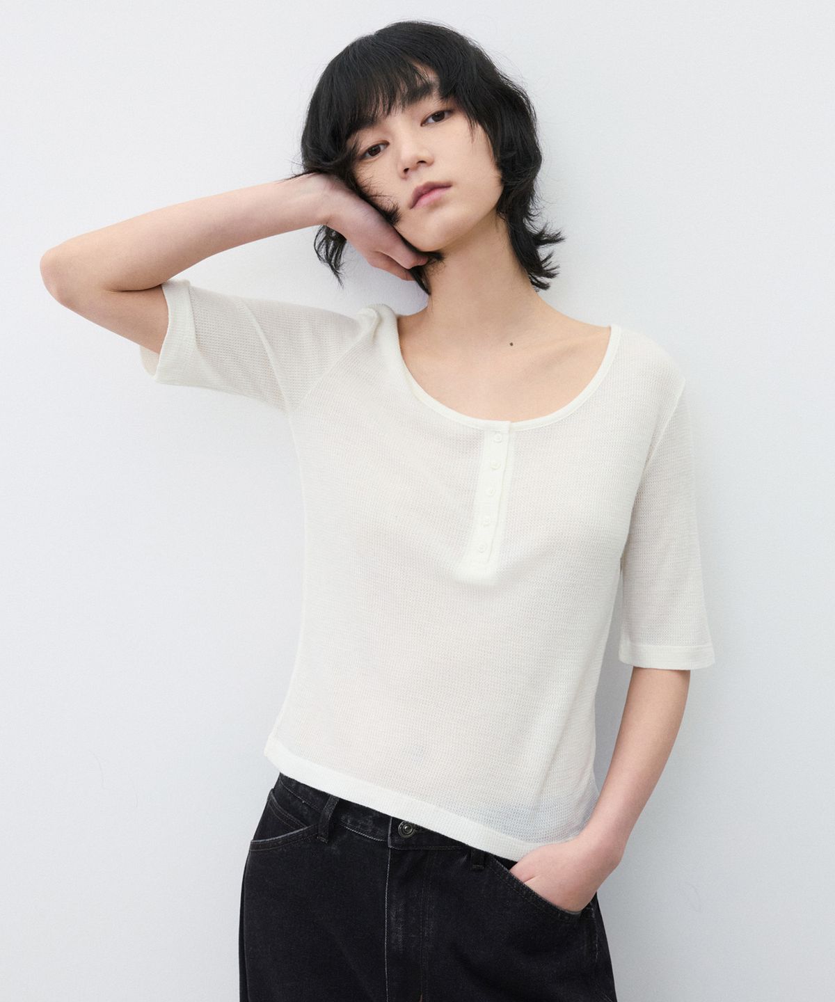 수아레 우먼(SUARE WOMEN) (우먼)울 와플 투웨이 하프 슬리브 화이트