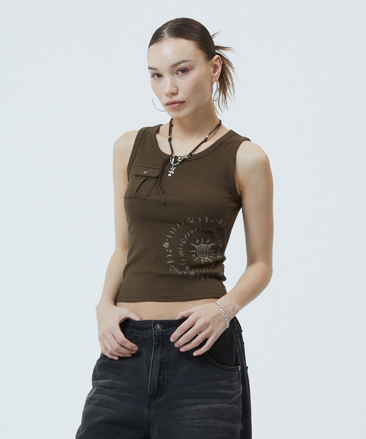 마하그리드(MAHAGRID) CAVE TANK TOP BROWN(MG2GMFT547A)