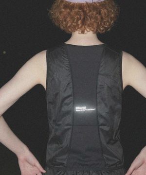 에테리얼 퍼포먼스 슬리브리스 - 블랙