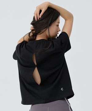 스파인 라인 컷팅 크롭 티셔츠 (Black)