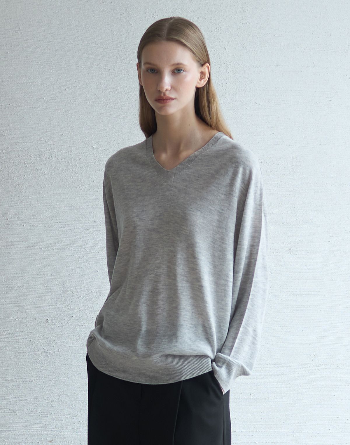 누토프(NUTOFFE) Wholegarment Wool V-Neck Knit_Gray