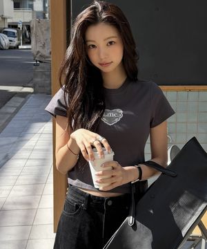 [경은 착용] WM LACE HEART CROPPED TEE charcoal