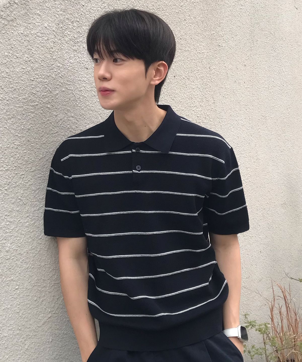 마인드브릿지(MINDBRIDGE) [COUTURE]워셔블 모던 스트라이프 카라 반팔 니트 - 2color