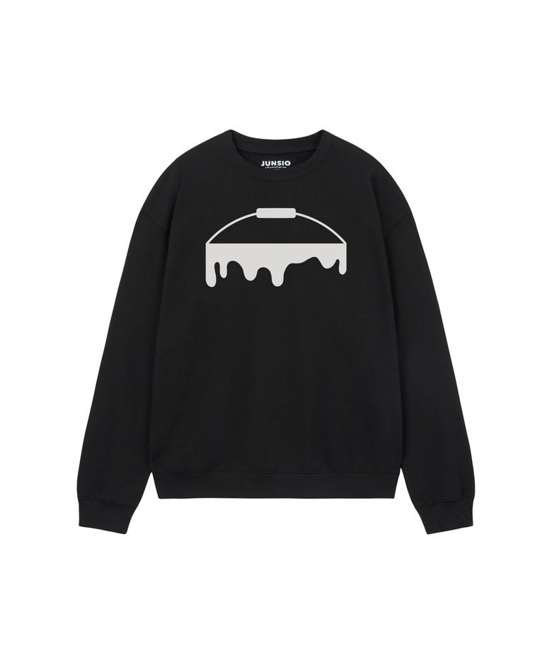 BLACK LOGO SWEATSHIRT