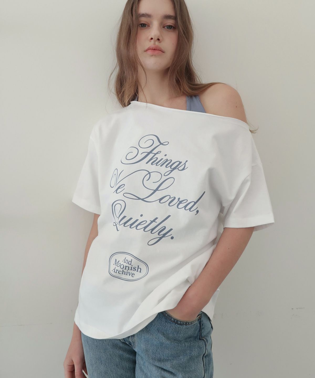 무니쉬(MOONISH) OFF-SHOULDER HALTER TOP (white)