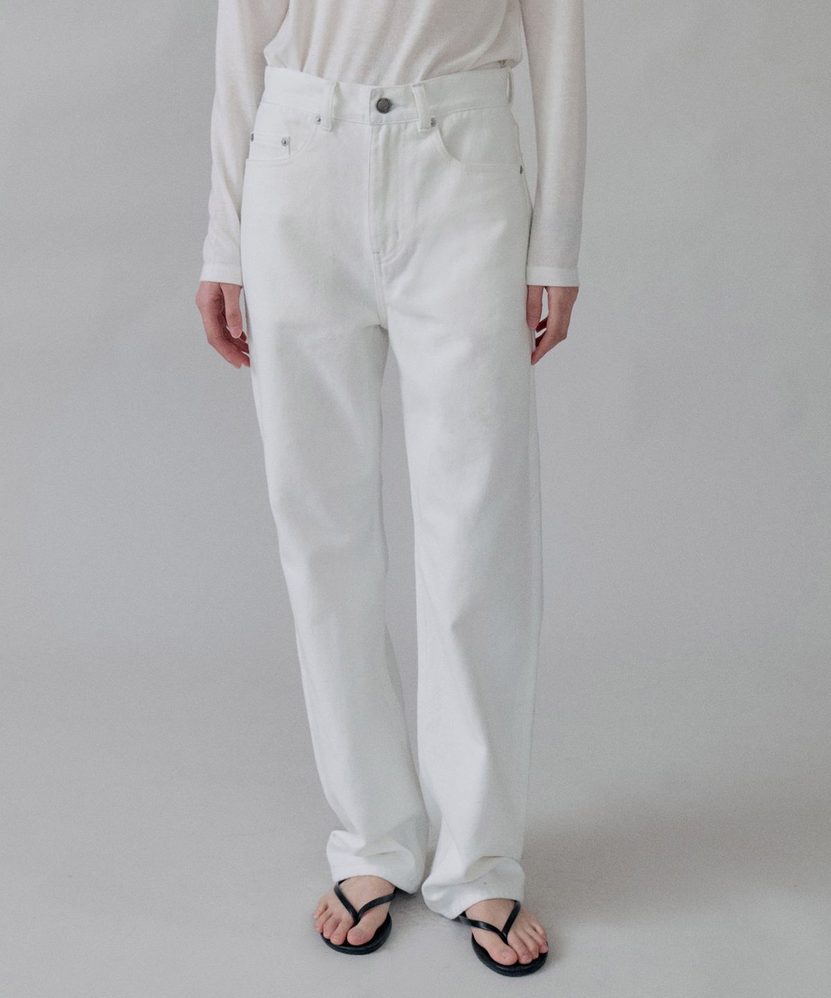 스텝어라운드(STEP AROUND) Classic Straight Leg Denim_WHITE