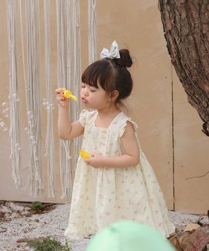 어여쁘게 귀여운 꽃이 쪼꼬미랑 닮았죠 - 아기 플라워원피스