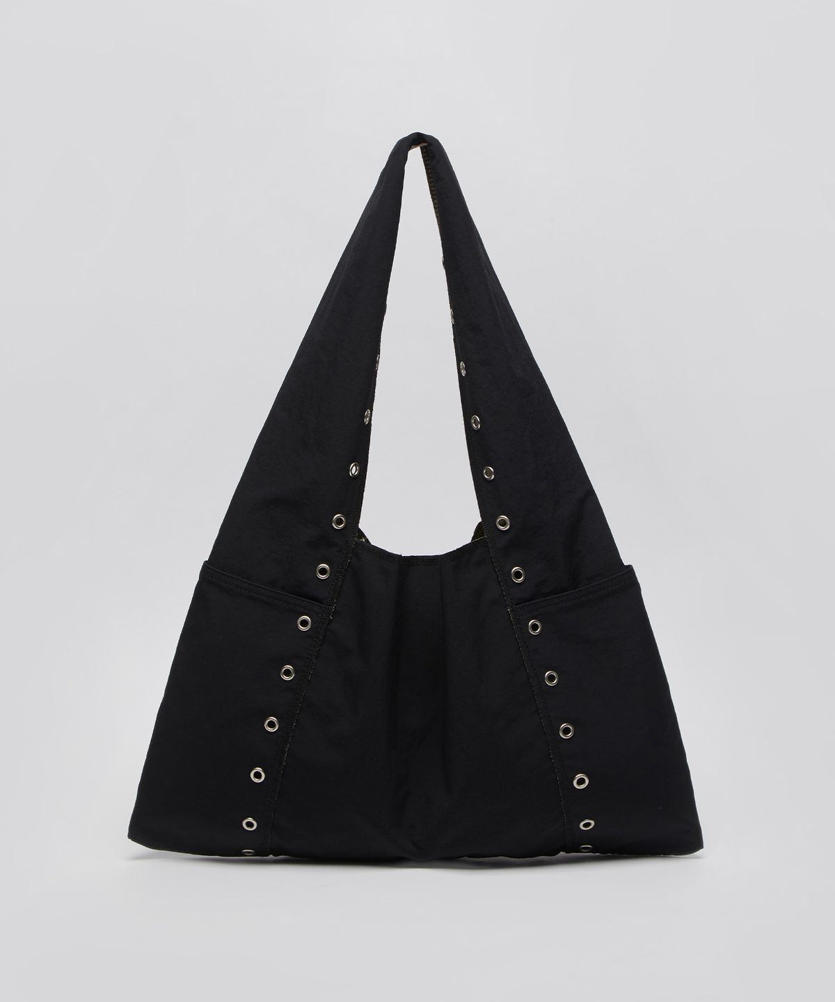 아카이브앱크(ARCHIVEPKE) Eyelet shoulder bag(Black)_OVBSM26151BLK