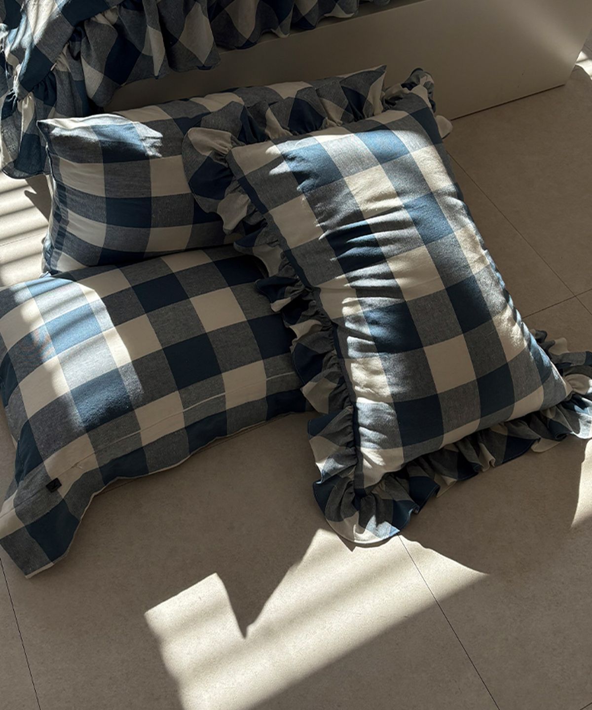 칸드(KAND) Washed Sky Gingham Check 베개커버