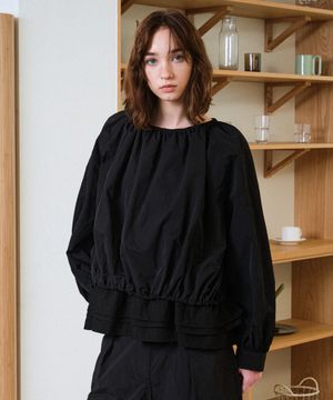 여성 플로라 프릴 블라우스 (BLACK)