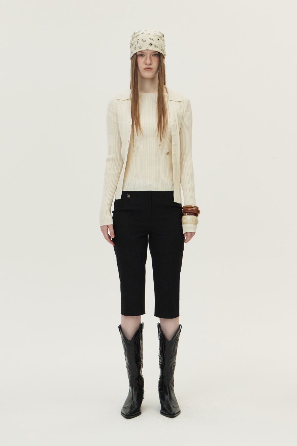 쿠메(KUMÉ) Back Slit Capri Pants, Black
