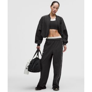 크링클 나일론 미드라이즈 트랙 팬츠 워드마크 *아시아 핏