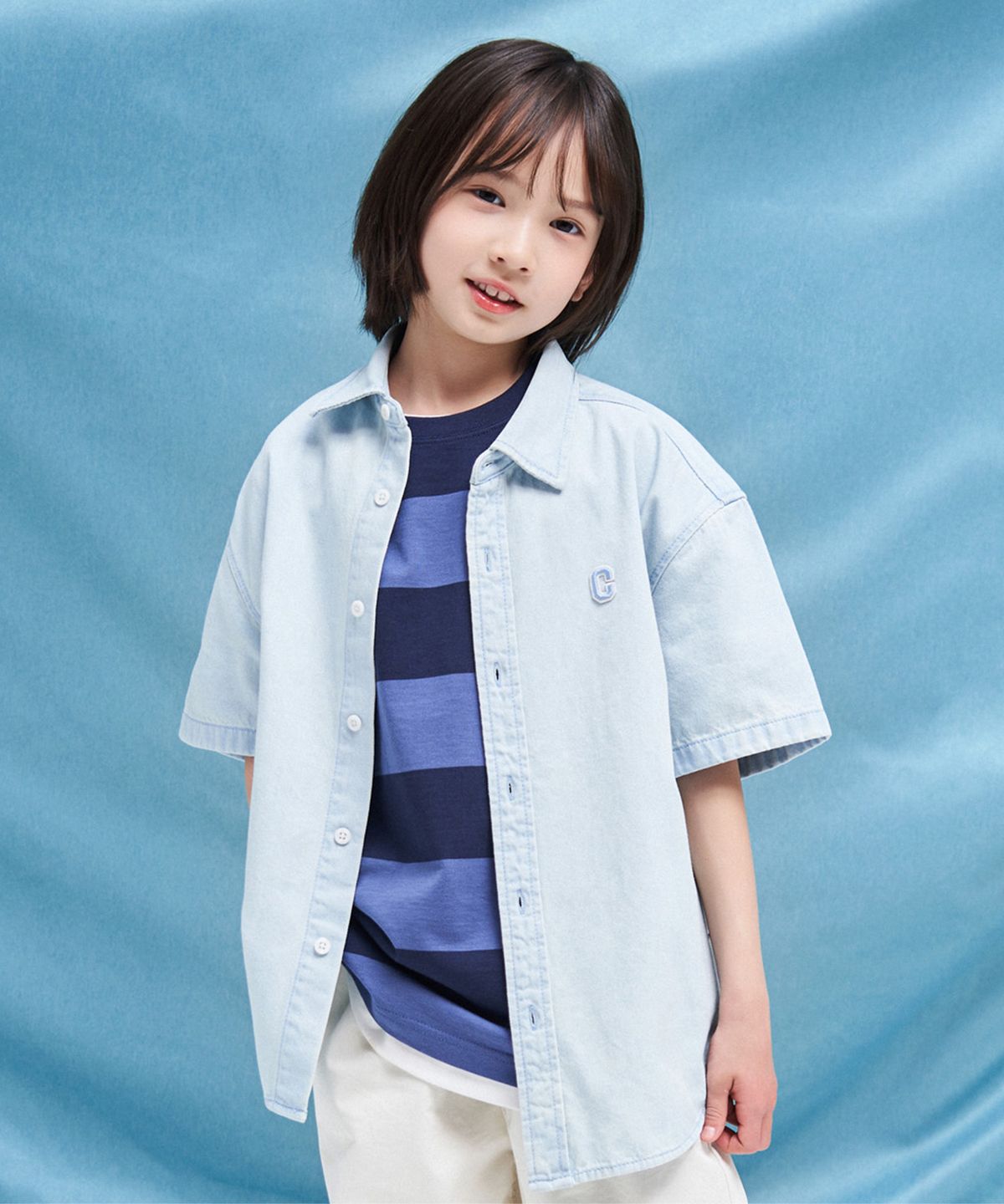 커버낫 키즈(COVERNAT KIDS) C로고 데님 반팔셔츠 라이트 블루 CK2602SS27LB