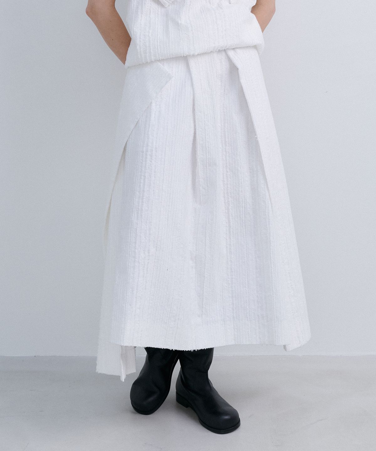 에핑글러(EPINGLER) ORIGAMI WRAP SKIRT - WHITE