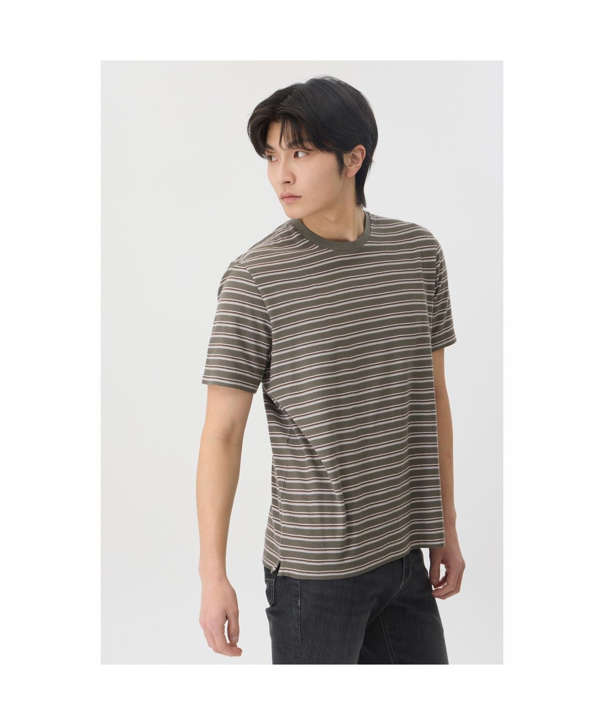 브렌우드(BRENTWOOD) 컬러 스트라이프 라운드넥 티셔츠 BRTAM26561KHX
