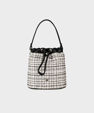 트위드 셀레나 드로우 스트링백 H24H1024 화이트