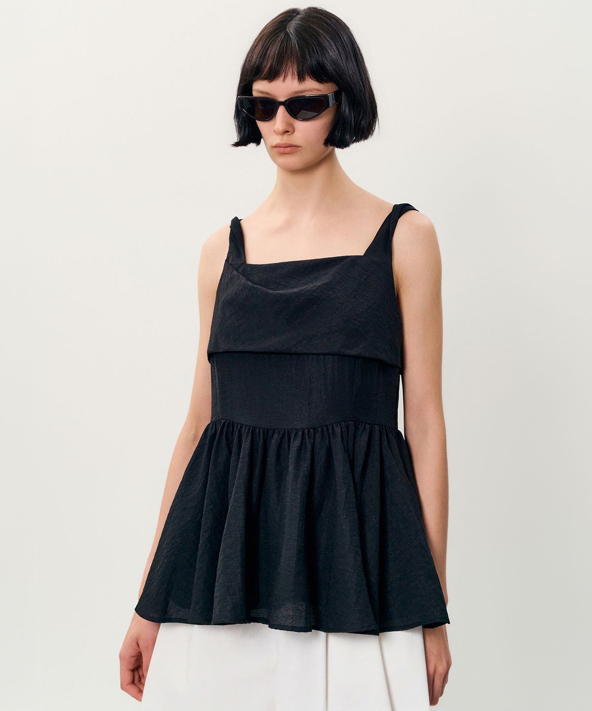 메이버유(MAYVERU) weena sleeveless blouse _ Black
