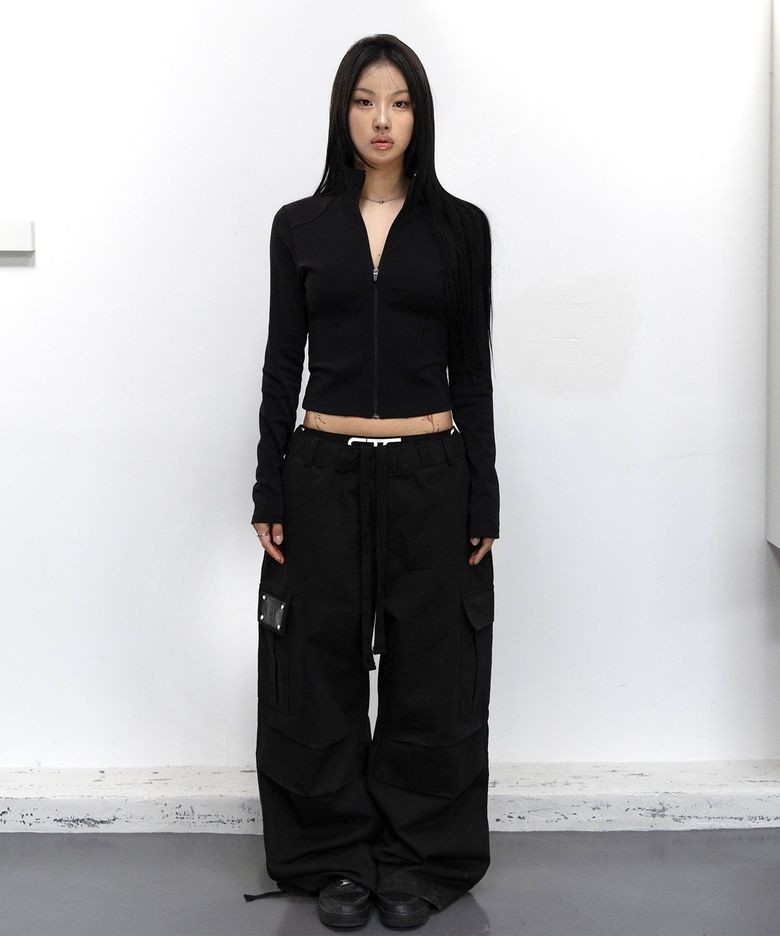 Leather patch cargo pants (black)