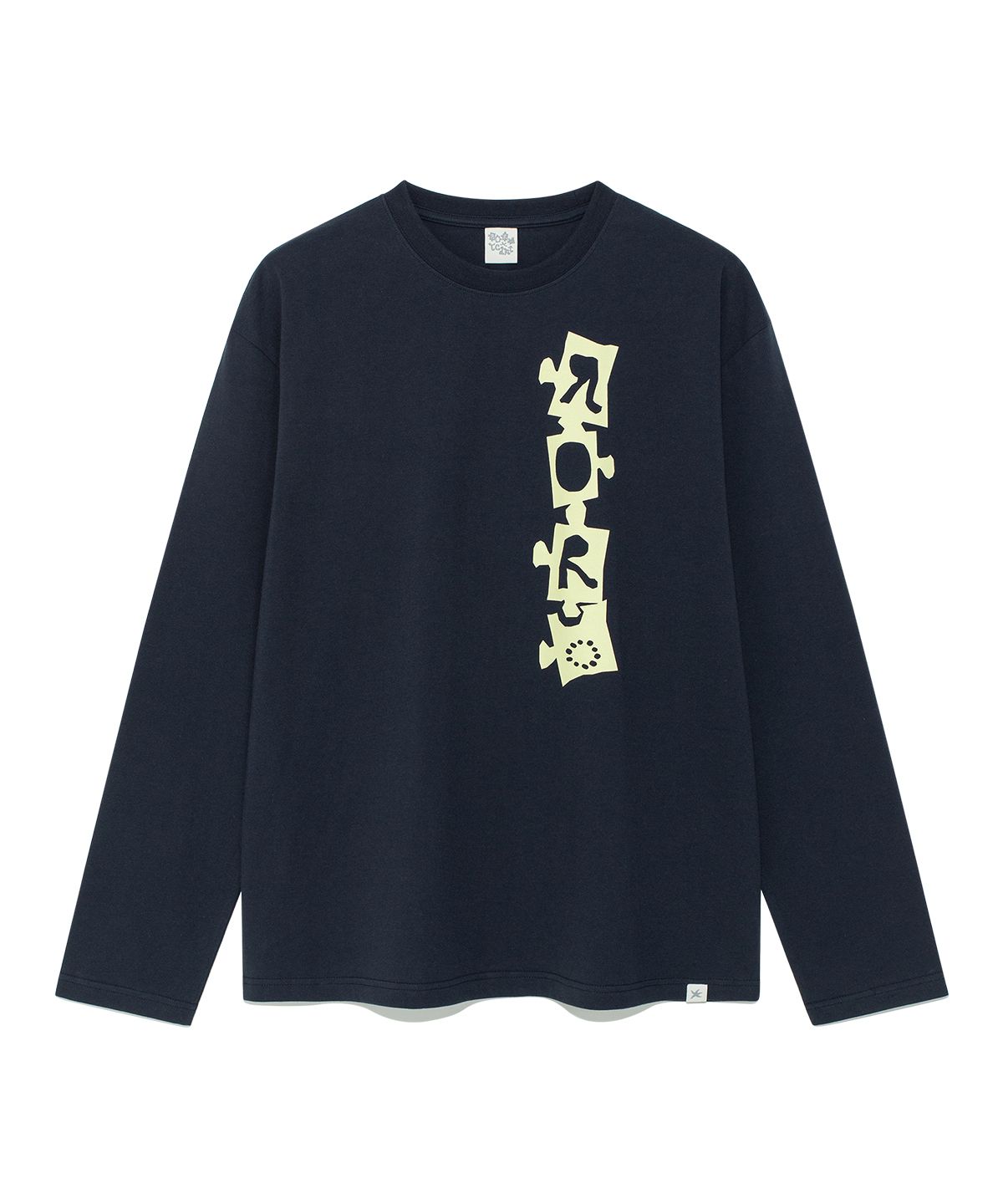 더콜디스트모먼트(THE COLDEST MOMENT) TCM X HANRORO graphic long sleeve (navy)