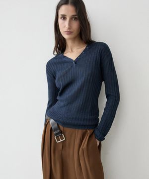 버튼 디테일 린넨 니트 스웨터