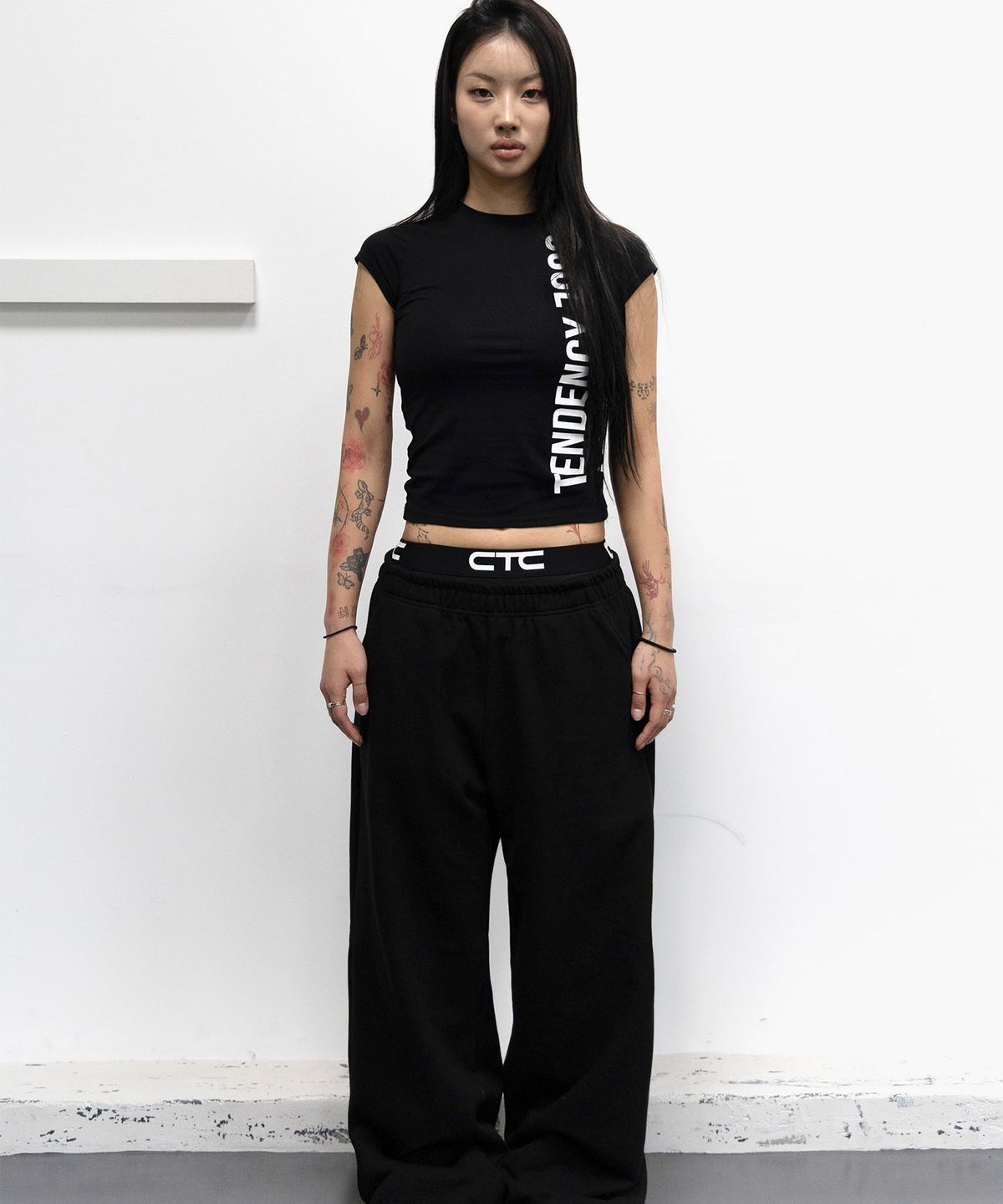 씨티씨(CTC) Essential patch jogger pants (black)