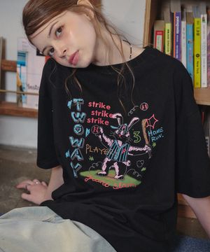 홈런 버니 반팔티 블랙