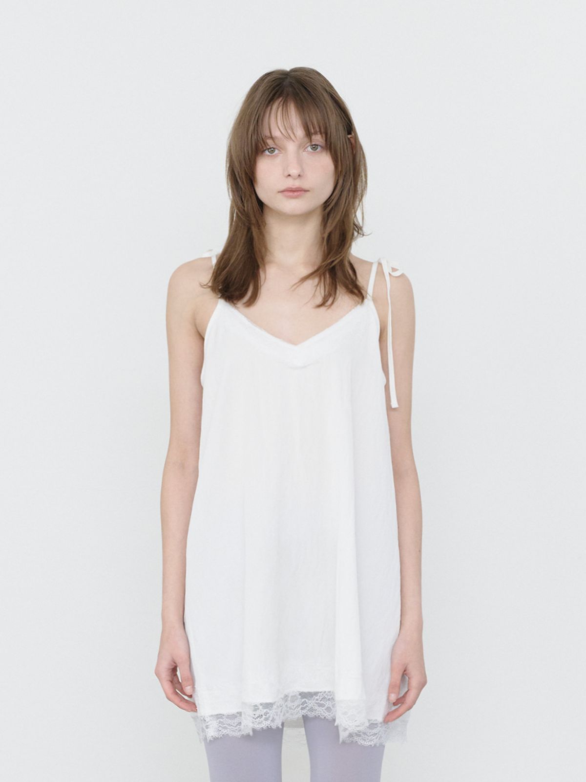 쓰리투에이티(THREE TO EIGHTY) LACE STRING SLIP DRESS WHITE