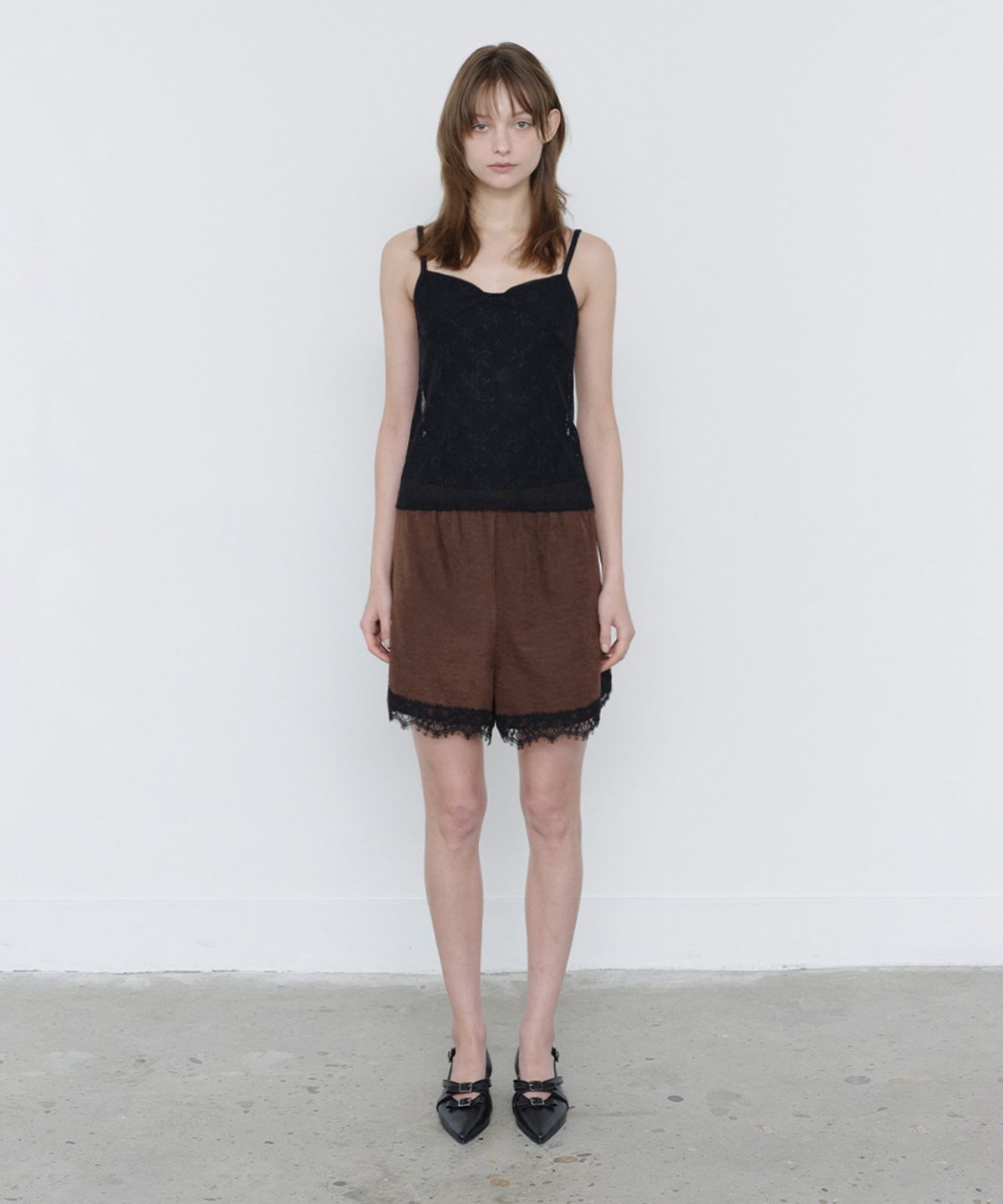 쓰리투에이티(THREE TO EIGHTY) LACE BANDING SHORTS BROWN