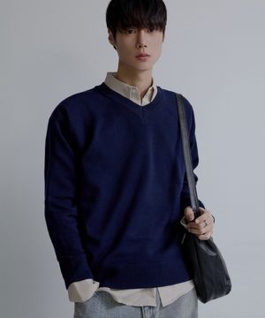 브이넥 헤라시 라글란 크롭 니트 [네이비]