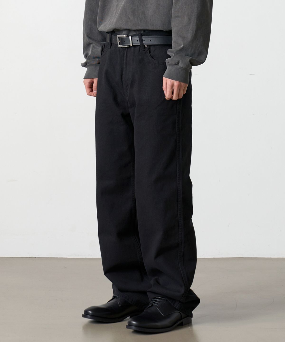 덴메이드(DENMADE) DEN768 Raw Routine Wide Chino (Black)