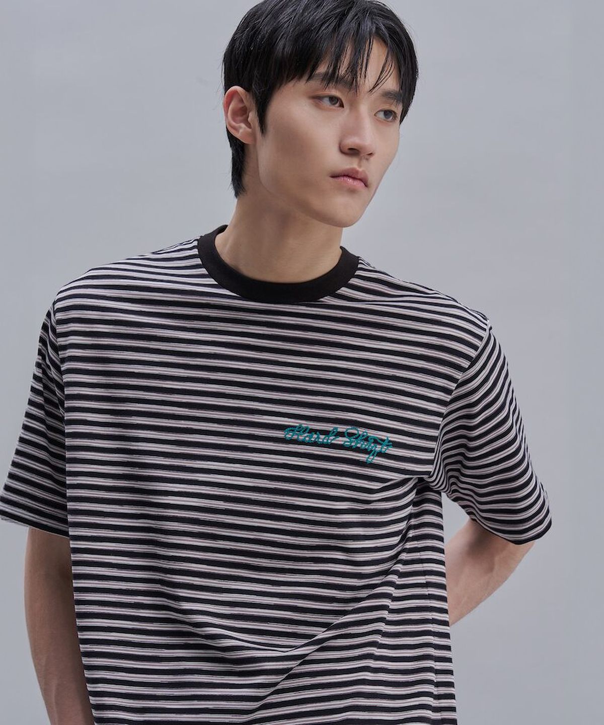 시프트지(SHIFT.G) Lettering Point Stripe TShirt  Black