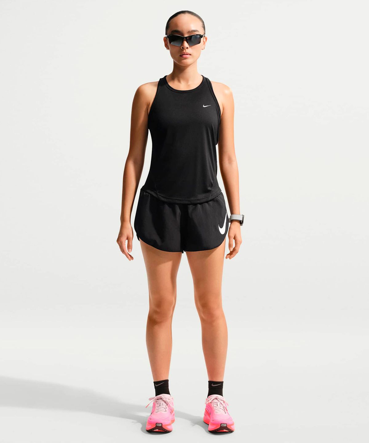 나이키(NIKE) 템포 플로우 스우시 드라이 핏 미드라이즈 브리프 라인드 러닝 쇼츠 W - 블랙:화이트 / IF1474-010