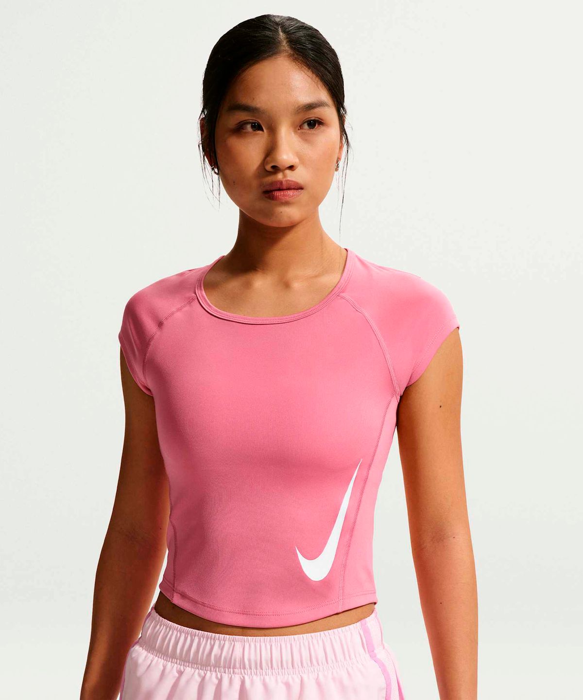 나이키(NIKE) 템포 스우시 드라이 핏 반소매 러닝 탑 W - 피어니:포톤 더스트:화이트 / II5520-641