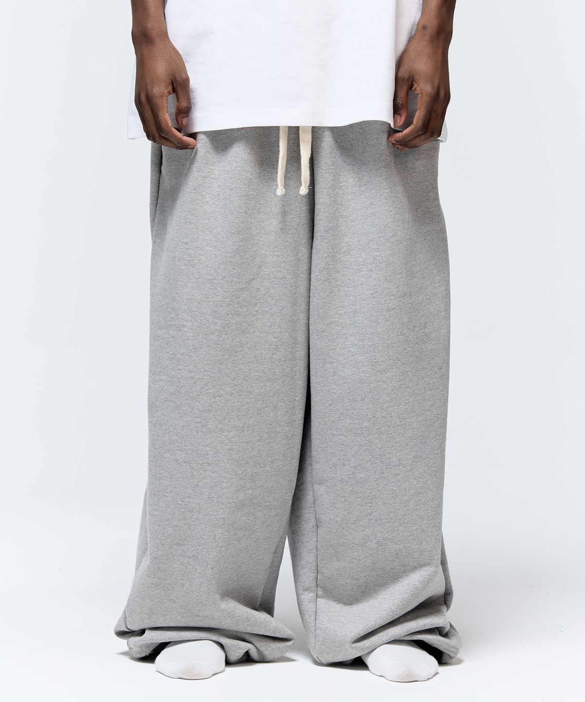 씨에이치사공사(CH.404) WIDE BAGGY SWEAT PANTS GRAY