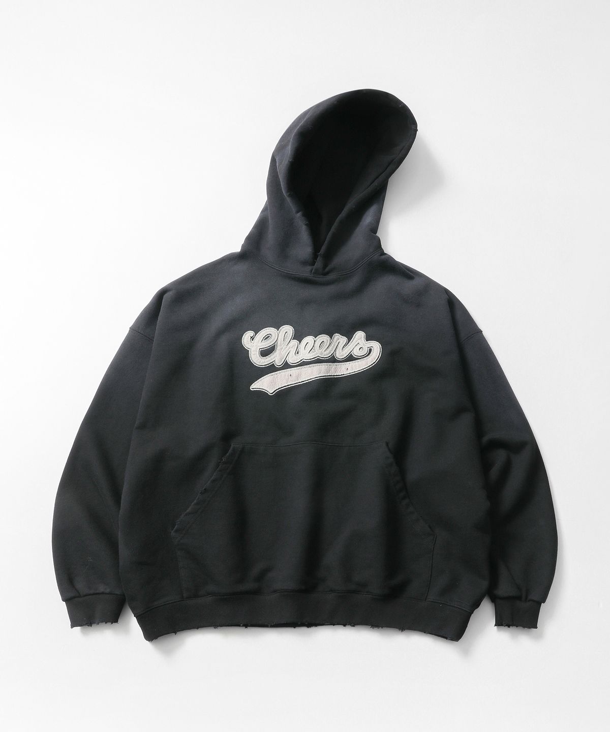 씨에이치사공사(CH.404) CHEERS HOODIE BLACK