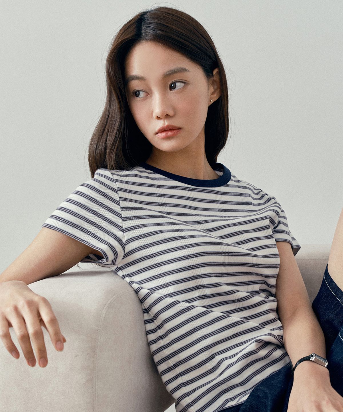마인드브릿지 우먼(MIND BRIDGE WOMEN) [W]변형 골지 스트라이프 반팔 티셔츠 - 2color