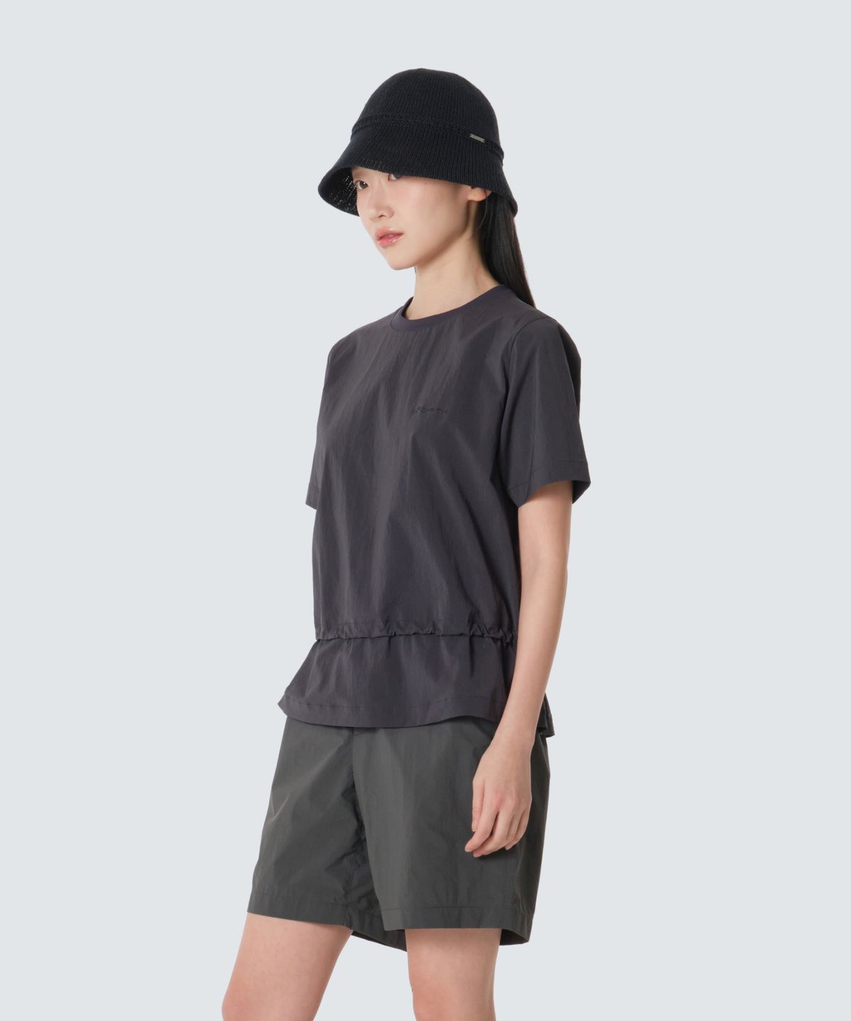스노우피크 어패럴(SNOWPEAK APPAREL) 루트 여성 스트링 반팔 티셔츠 (S26MWRTS63) Charcoal