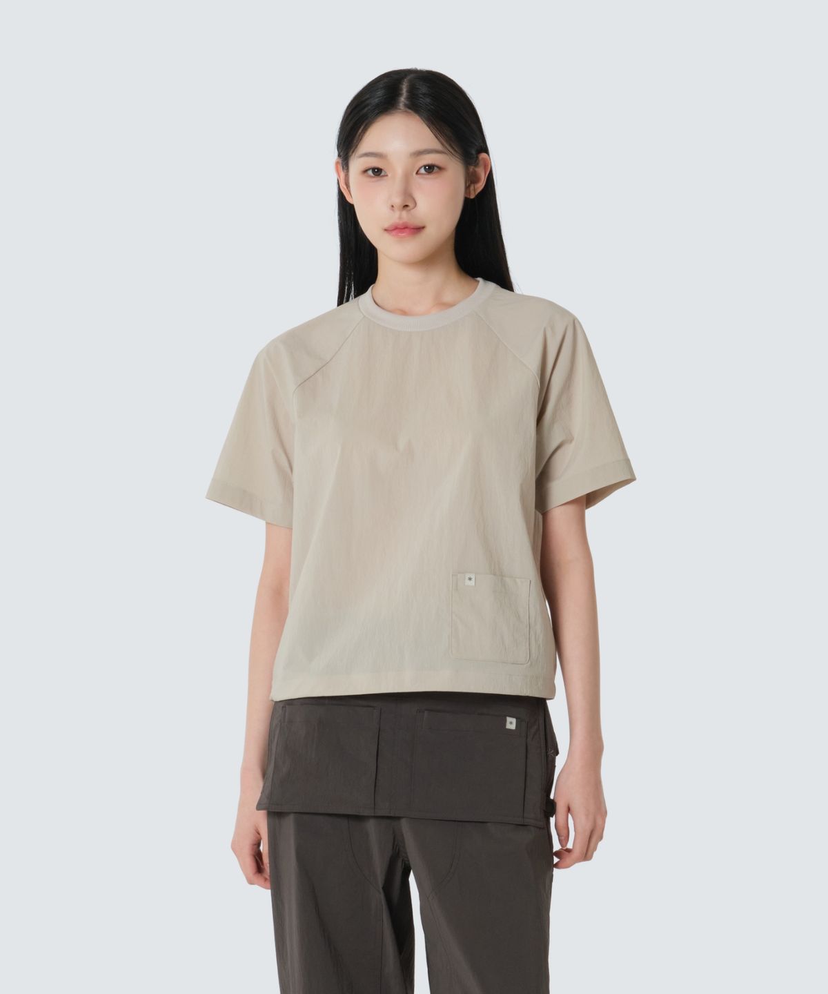 스노우피크 어패럴(SNOWPEAK APPAREL) 루트 여성 포켓 반팔 티셔츠 (S26MWRTS61) Light Beige