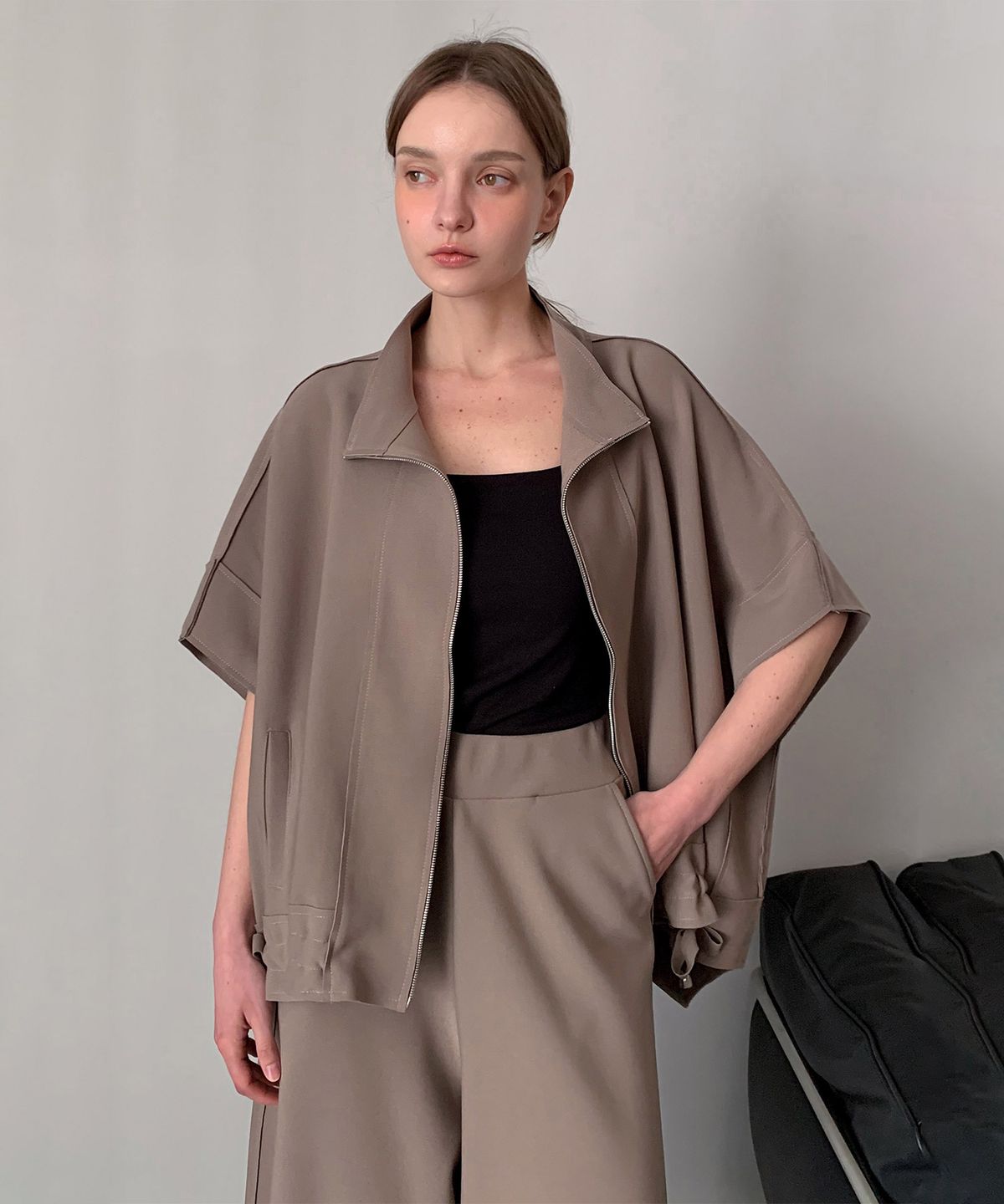 바스카라(VASCARA) Amur String Short-Sleeved Zip-Up Jacket (3colors)