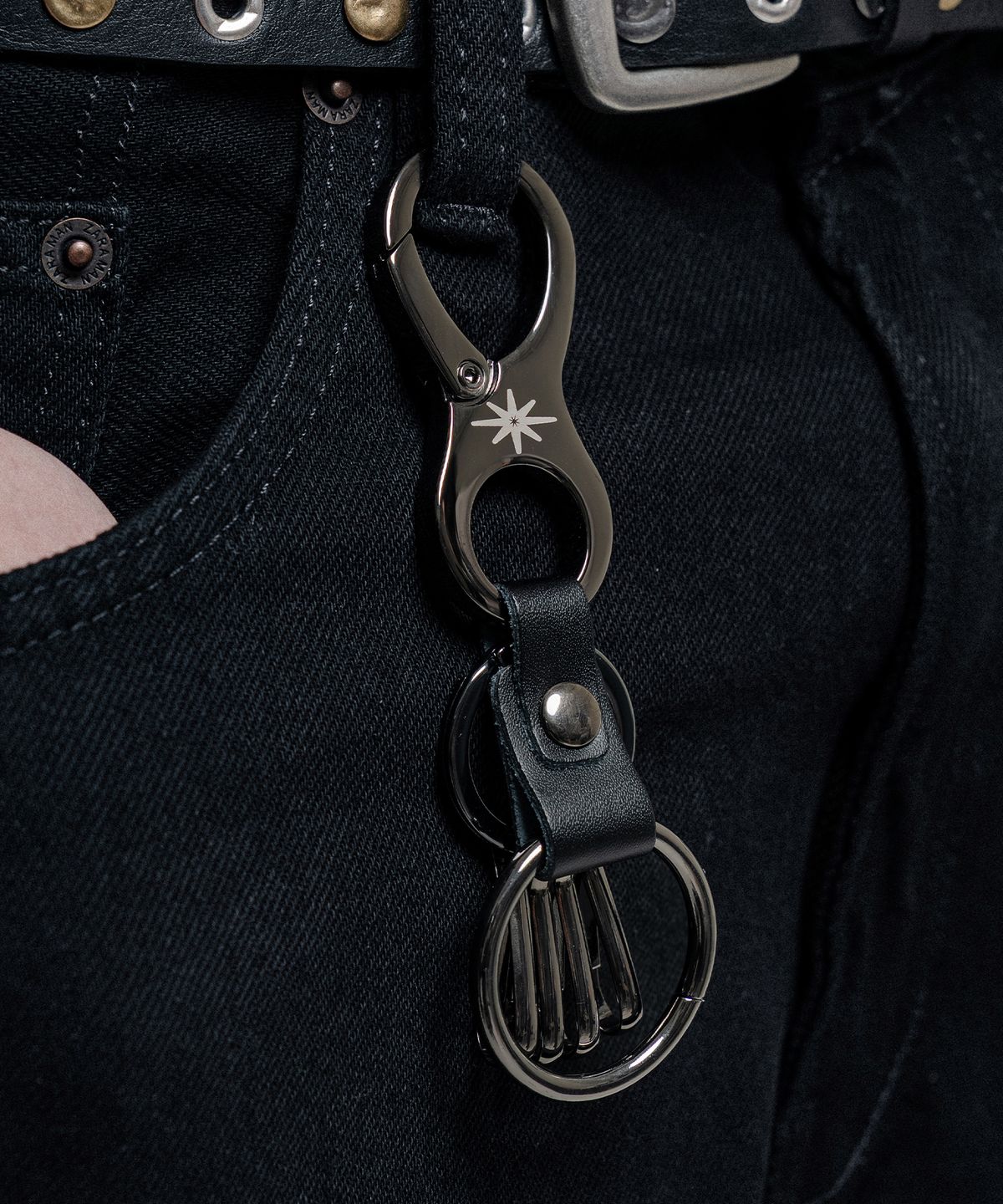 스칼렛또블랙(SCALETTOBLACK) RAM001 Infinity Loop Dual Hook Key Holder