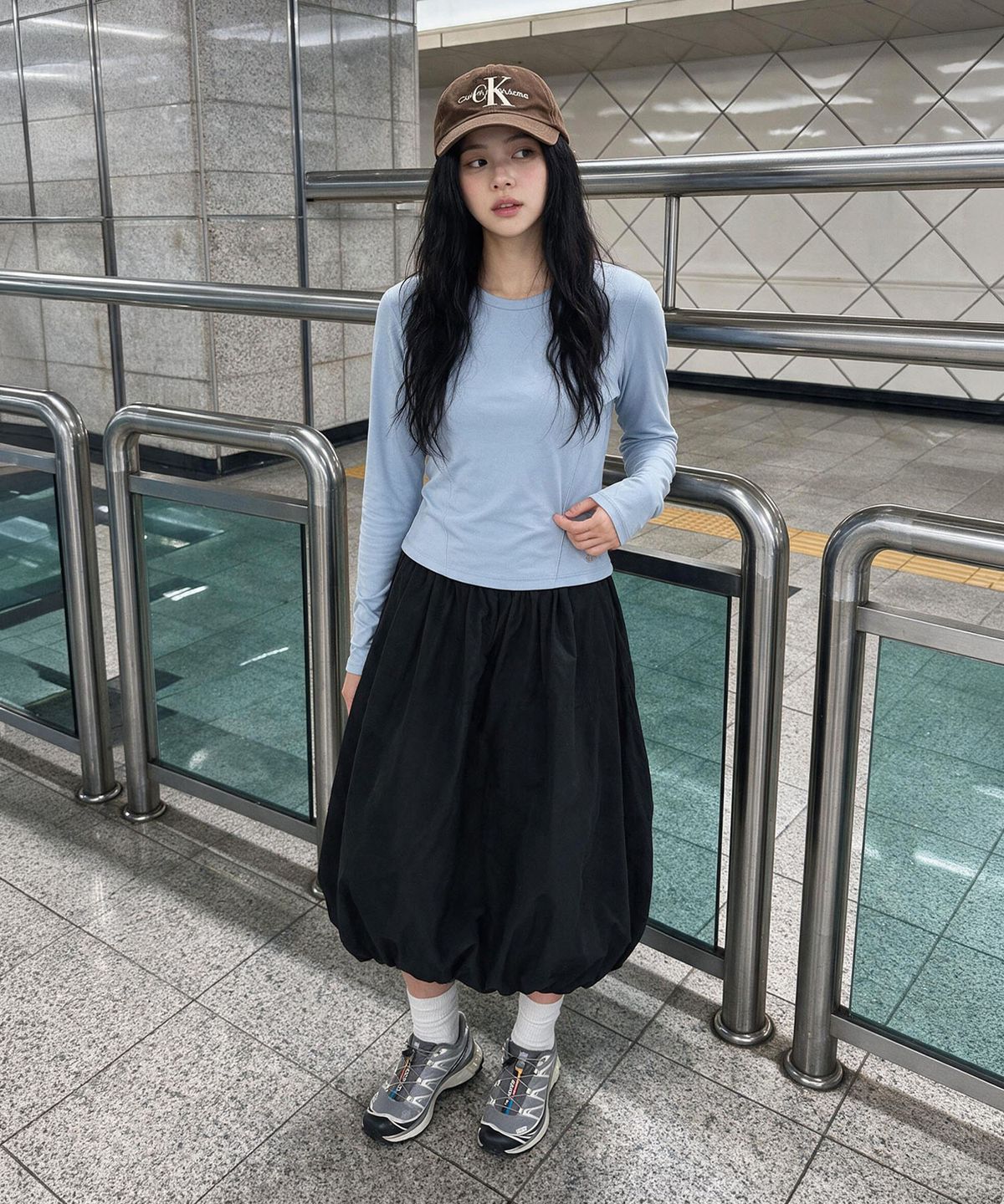 마스마룰즈 어패럴(MASMARULEZ APPAREL) Slim Fit Line Detail Top_2 Colors