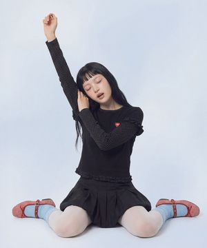 Layered Dot Ruffle Long Sleeve_Black