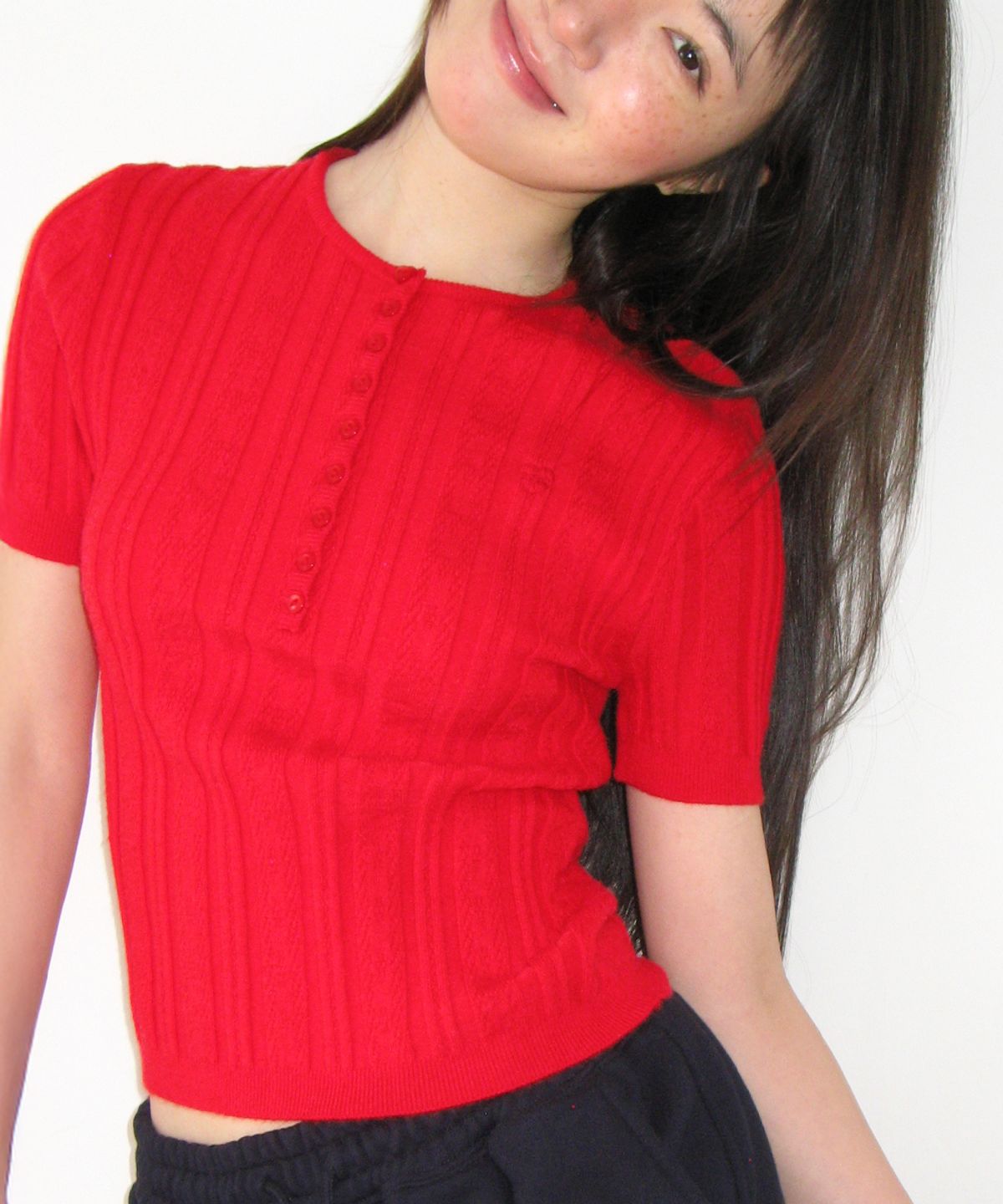 론론(RONRON) BUTTON POINT SLIM SHORT SLEEVE KNIT RED