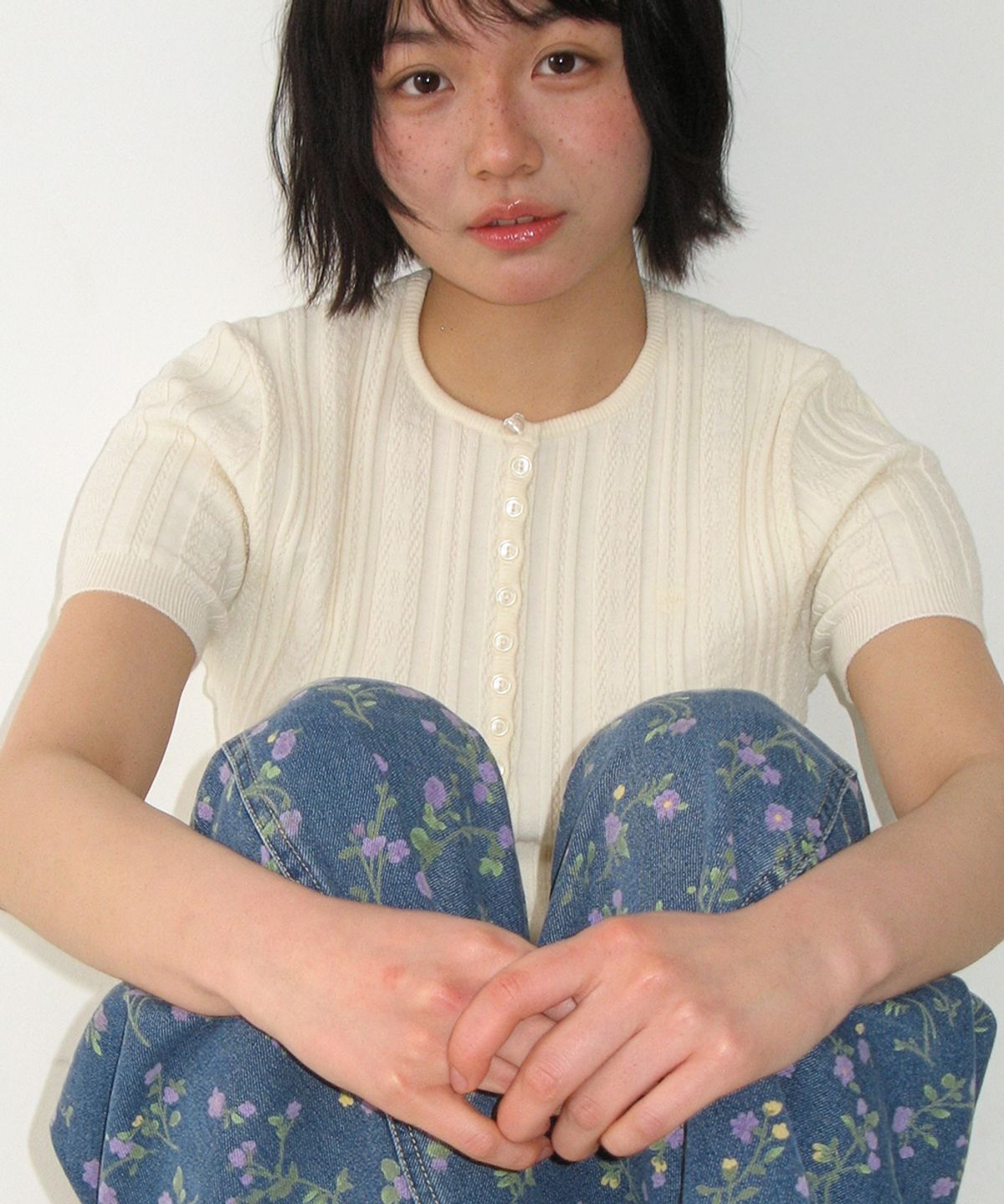 론론(RONRON) BUTTON POINT SLIM SHORT SLEEVE KNIT IVORY