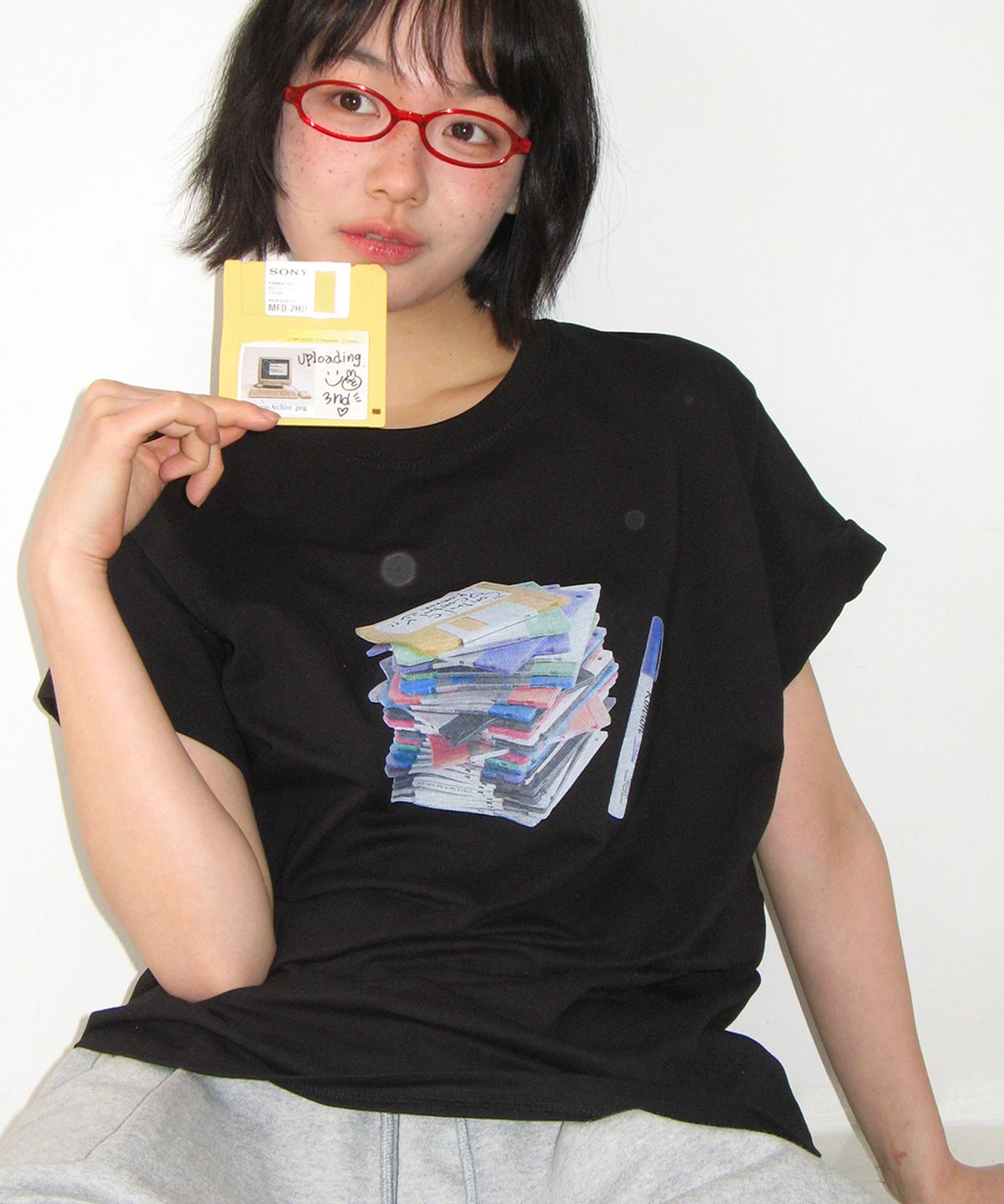 론론(RONRON) FLOPPY DISK BASIC FIT T SHIRT BLACK