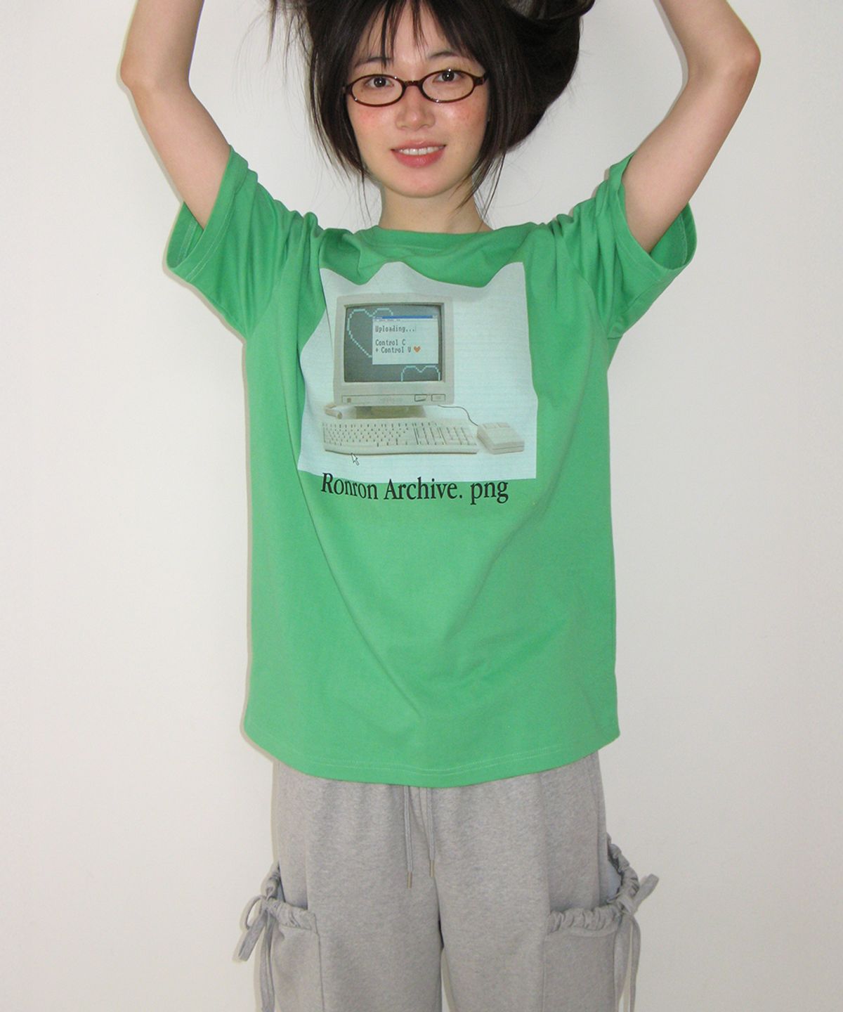 론론(RONRON) RETRO COMPUTER GRAPHIC OVER FIT T SHIRT GREEN