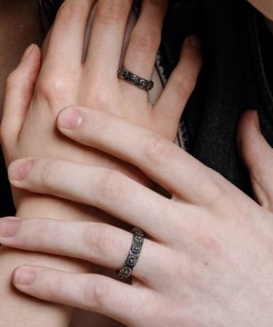 RAM004 Midnight Flower Couple Ring (Unisex)